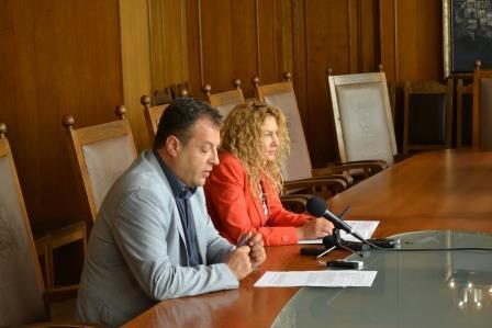 Деница Николова: Осигуряваме допълнително 213 млн. лв. за ремонт на училища и детски градини в 22 общини - 1