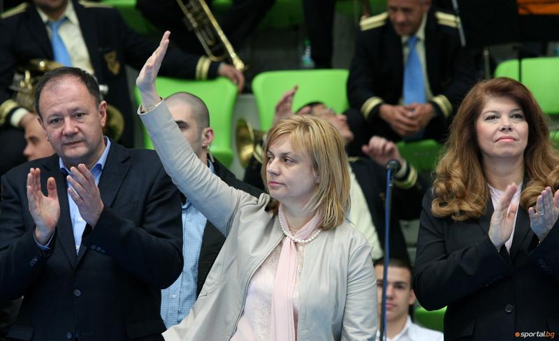 Десислава Терзиева: Арена „Ботевград“ е първото доказателство, че Публичната инвестиционна програма на правителството работи успешно за развитието на регионите - 3