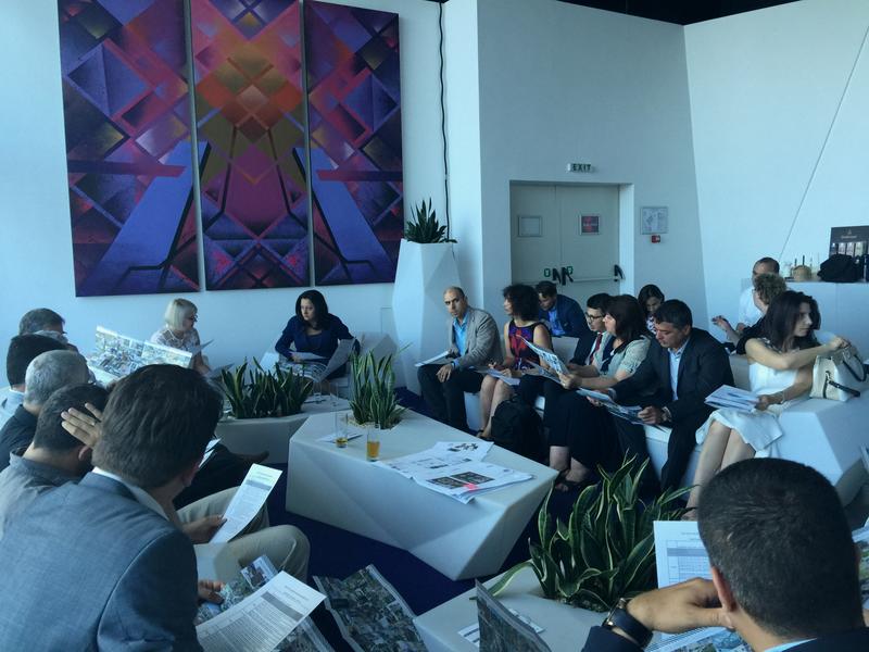 Министър Лиляна Павлова отличи най-добрия млад архитект в категория „Градове и инфраструктура” в конкурса „The CITY Academy Awards 2015“ - 4