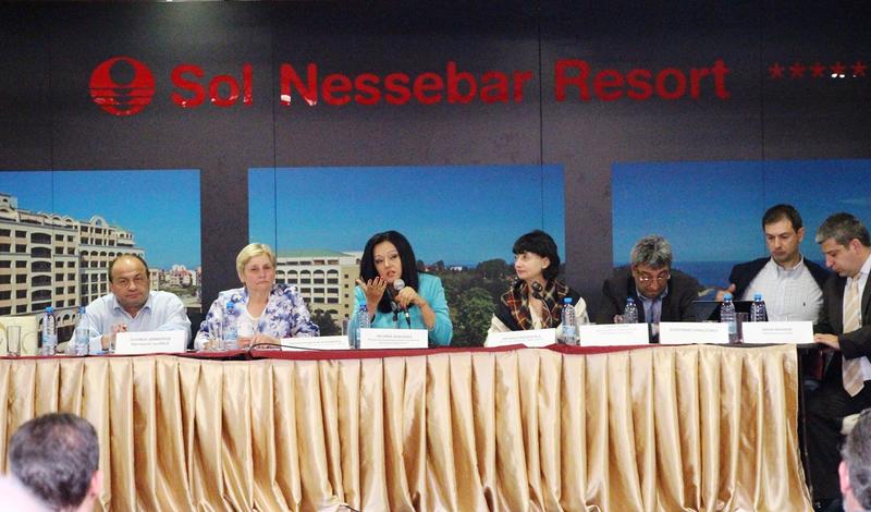 Министър Лиляна Павлова участва в работна среща  на Националния браншов синдикат „Водоснабдител“-КНСБ за реформата във ВиК – сектора