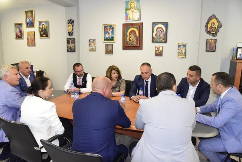 До края на седмицата ще бъде облекчен трафикът на АМ „Струма“ в района на Симитли - 8