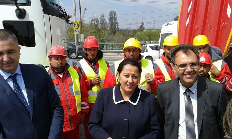   Министър Лиляна Павлова и кметът на Варна Иван Портних дадоха старт на ремонта на Аспаруховия мост - 1