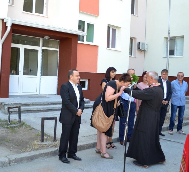 Зам.-министър Малина Крумова: Отчитаме сериозни спестявания на енергия и разходи за отопление в санираните блокове по националната програма - 2