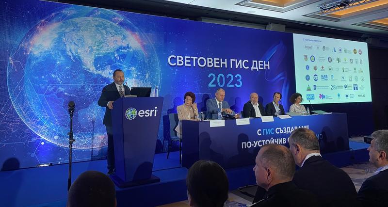 Зам.-министър Найденов: Дигитализираме всички договори и данни за инфраструктурата в АПИ