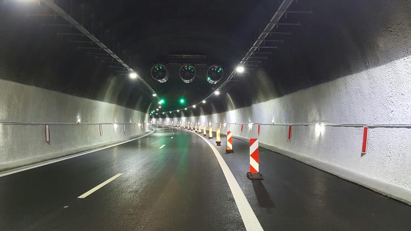 Шофьорите по АМ „Хемус“ вече преминават през ремонтираната тръба за Варна на тунел „Витиня“ - 5