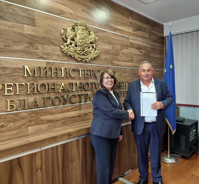 Министър Коритарова подписа нови 57 споразумения за  финансиране на общински проекти за над 122 млн. лв. от държавния бюджет - 5