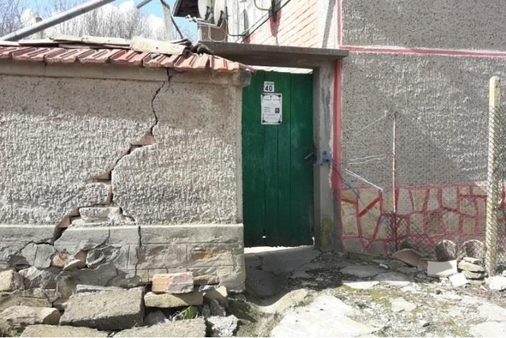 Жилищна сграда в землището на с. Джулюница