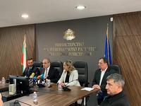 Служителят на Национално тол управление е уволнен заради непристойно поведение спрямо молдовски гражданин на ГКПП „Дунав мост“