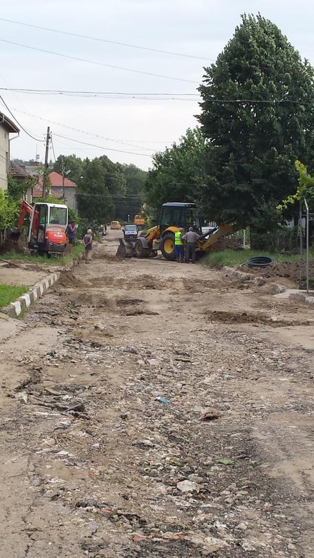 Започна асфалтирането на улиците в Мизия - 5