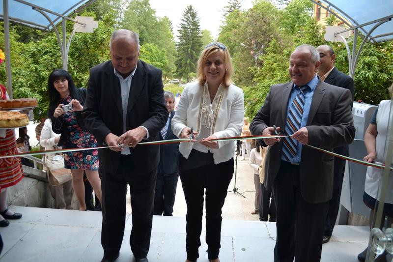 Десислава Терзиева: Стартираме тръжни процедури за строителство на 72 км нови магистрали