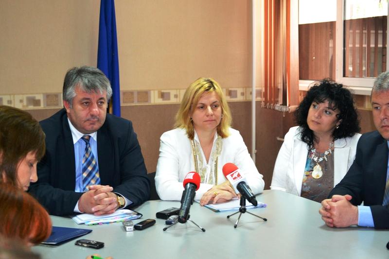 Десислава Терзиева: Стартираме тръжни процедури за строителство на 72 км нови магистрали - 2