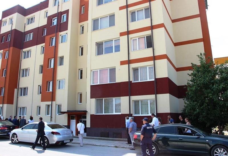 Зам.-министър Николай Нанков присъства на въвеждането в експлоатация на реновирани жилищни сгради в Брацигово - 3