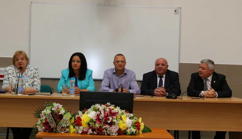 Министър Лиляна Павлова изнесе лекция на тема регионална политика пред над 100 студенти и техните преподаватели от Русенския университет „Ангел Кънчев“ - 5