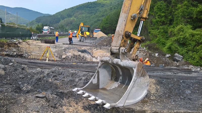 Министър Нанков направи оглед на участъци в ремонт на АМ „Хемус“ - 4