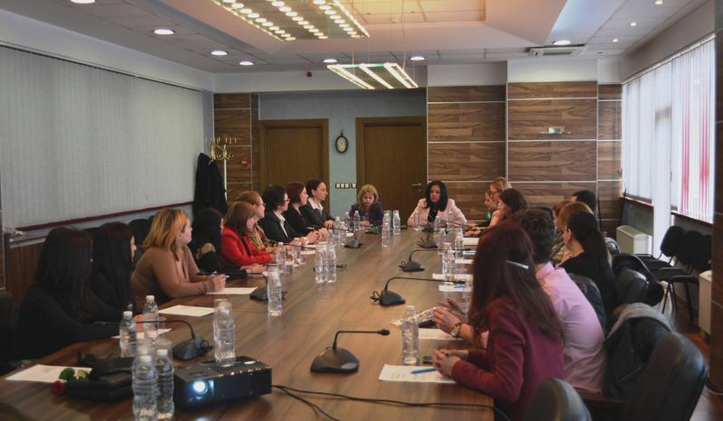 Министър Лиляна Павлова изнесе лекция на студенти от Варненския свободен университет