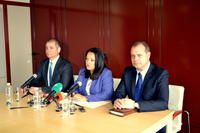  Министър Лиляна Павлова: От април започват ремонтите по пътищата