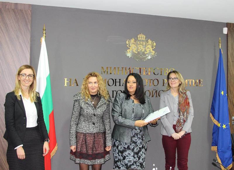  Министър Лиляна Павлова: Започва изпълнението на първите 37 проекта за над 34 млн. лв. по програмата за трансгранично сътрудничество България - Сърбия от новия програмен период - 8