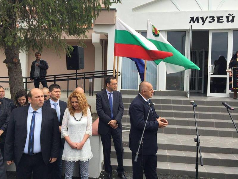 12993587_1793233257571403_6457114418107161143_n