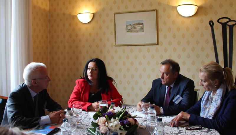 Министър Лиляна Павлова проведе работна среща с президента на Европейската  федерация на строителната индустрия (FIEC) Жан-Луи Маршан