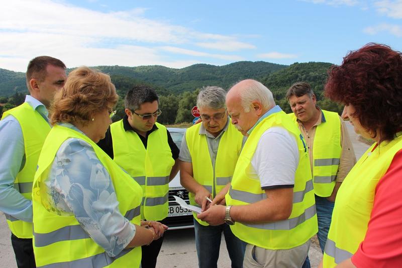  Зам.-министър Николай Нанков: До края на август ще завърши ремонтът на пътя Микре-Соколово - 1