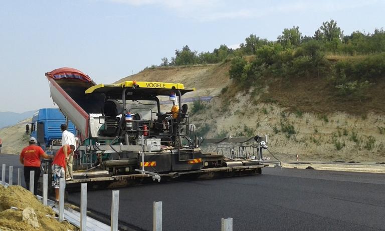 Пуснаха движението по новия участък от Лот 4 на АМ „Струма“ между Сандански и Кулата  - 2