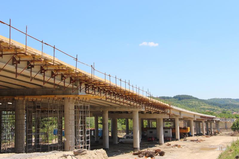 Министър Павлова инспектира напредъка в строителните дейности по ЛОТ 2 на АМ „Струма“ - 9