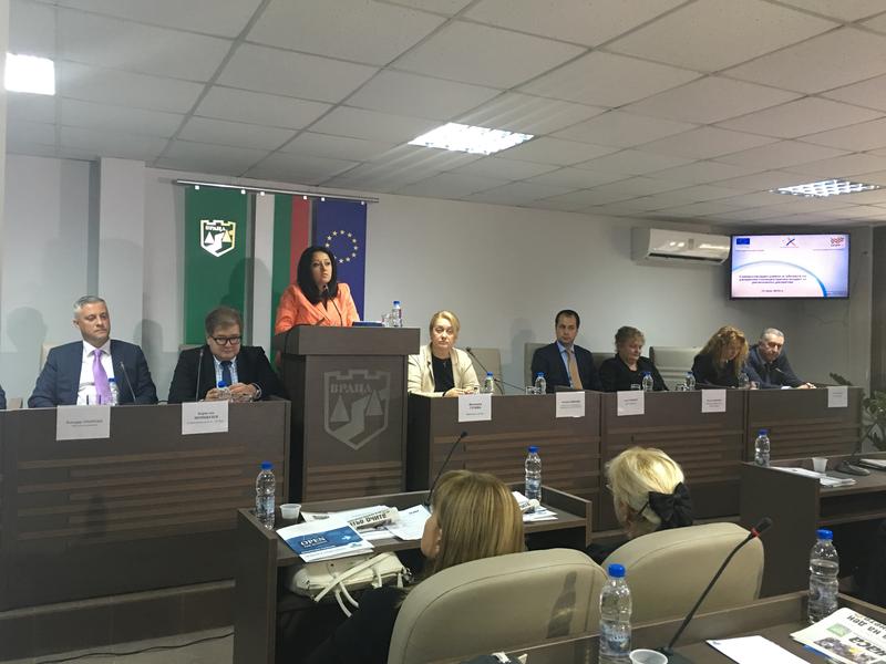 Министър Павлова: Целенасочената инвестиционна програма ще влезе в бюджета през 2017 г.