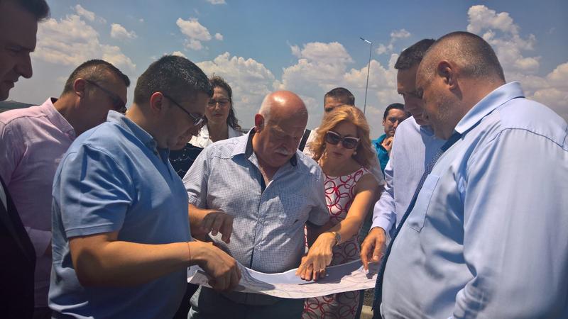 Премиерът Бойко Борисов, министър Николай Нанков и кметът Димитър Николов откриха обновения Приморски парк в Бургас - 11