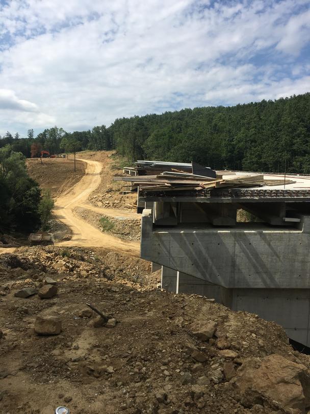 Министър Павлова: Половината от работата по проекта за изграждане на обходен път на Габрово е изпълнена - 8