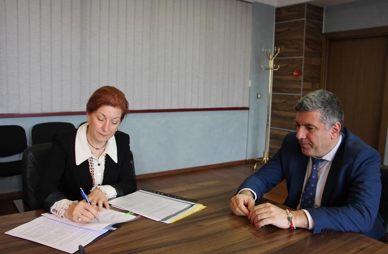 Министър Цеков към кметове: Тази седмица подписахме най-много споразумения за общински проекти, наслука да ви е работата - 1