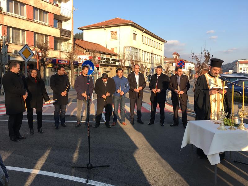 Министрите Павлова и Московски откриха рехабилитирания път Мадан-Златоград- Бенковски - 6