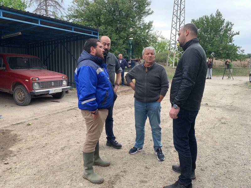 Заместник-министър Граматиков: Три ВиК дружества работят съвместно за отстраняване на ВиК аварията в Хасково - 3
