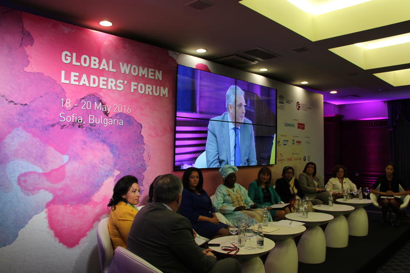 Министър Павлова: В България жените участват активно в политиката - 4