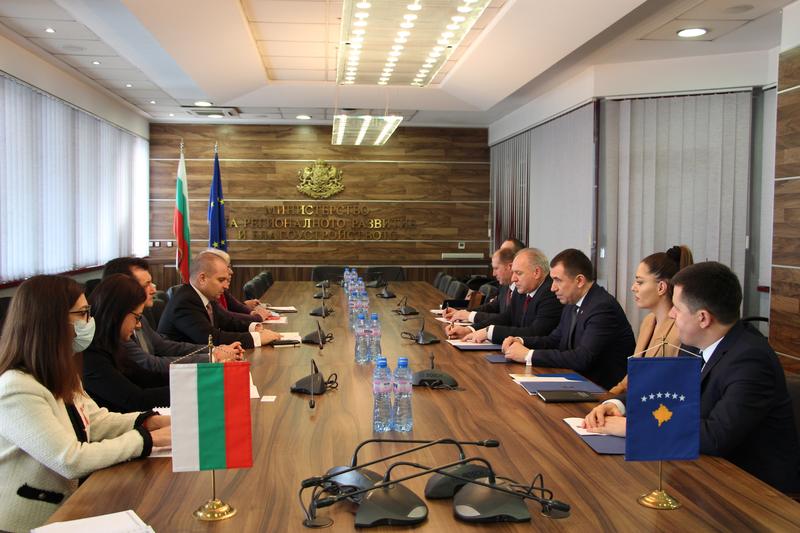 Memorandum of Cooperation in the Field of Regional Development Discussed by Deputy Prime Minister Grozdan Karadjov and Minister Fikrim Damka