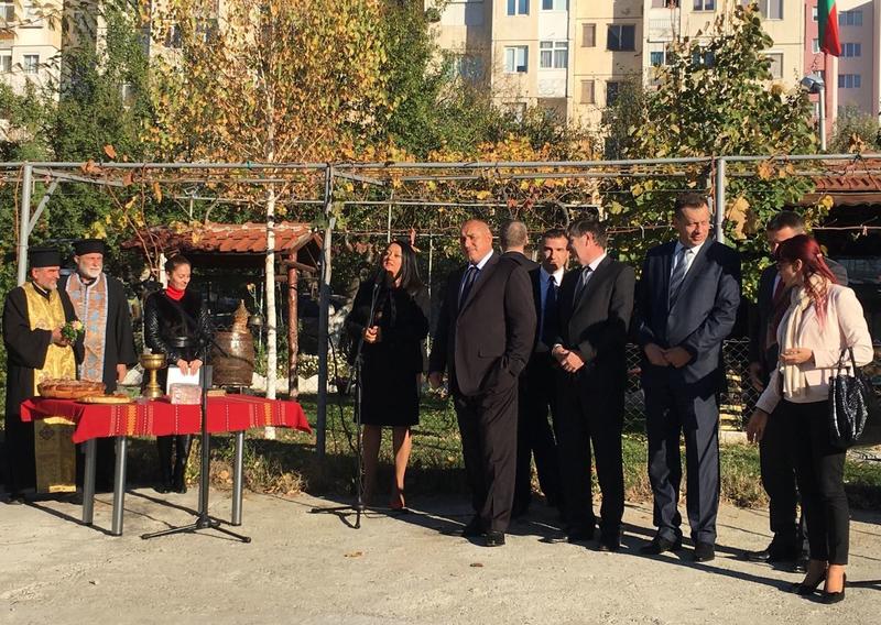  Министър Лиляна Павлова: Над 80% от жилищните блокове в Благоевград ще бъдат санирани, а инвестицията от държавата надхвърля 100 млн.лв. - 3