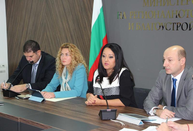 Министър Лиляна Павлова: Осигуряваме 370 млн.лв. допълнителни инвестиции за развитие на градовете и културно-историческия туризъм - 5