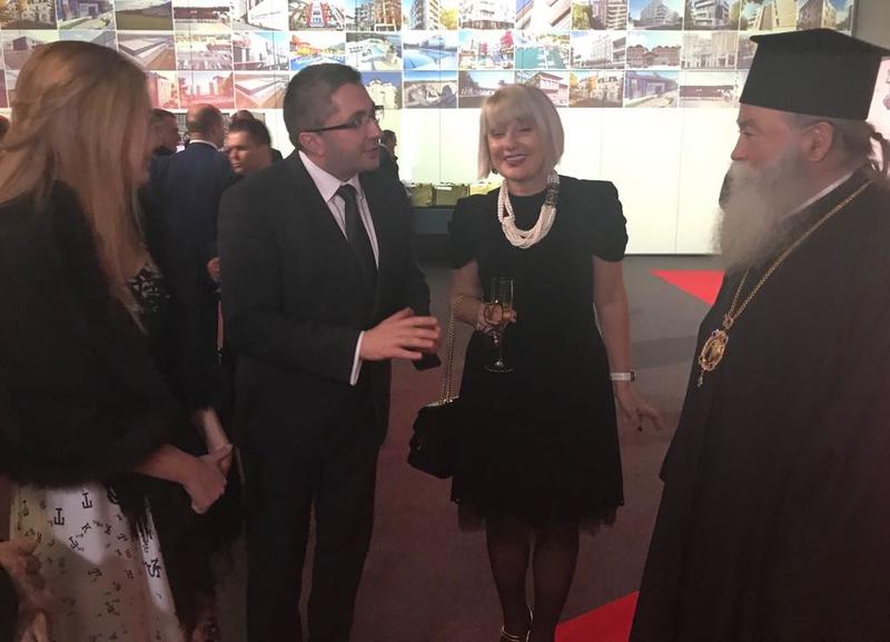 Министър Николай Нанков отличи църквата „Св. Св. Кирил и Методий“ в Ловеч с приза „Сграда на годината“ - 2