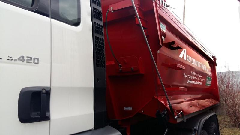 „Автомагистрали“ ЕАД купува нови камиони и тежка строителна техника - 7