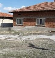 Жилищна сграда с. Сомовит