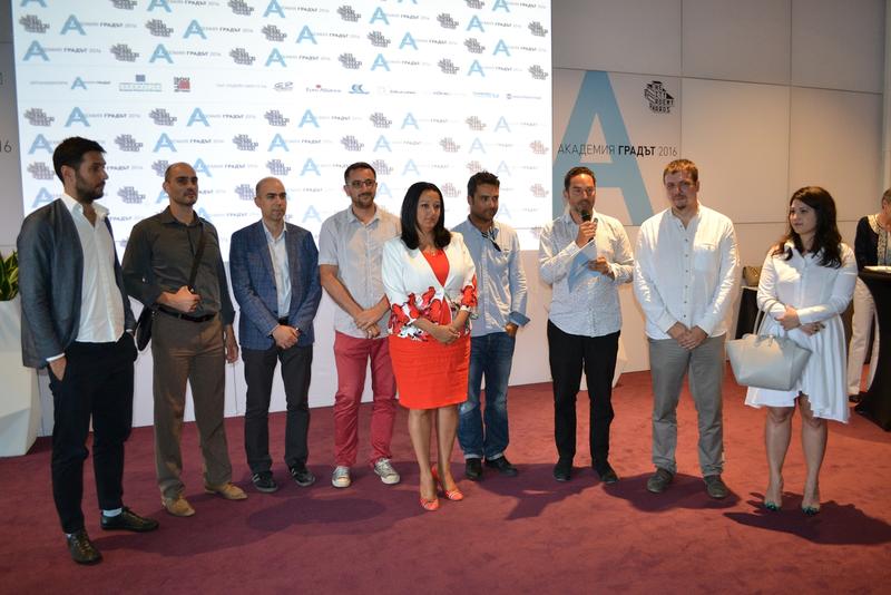 Министър Лиляна Павлова: Трябва да даваме възможност на младите експерти да реализират идеите си - 10