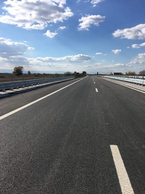 В присъствието на министрите Лиляна Павлова и Ивелина Василева бе пуснат за движение мостът над река Стряма по АМ „Тракия“ - 6