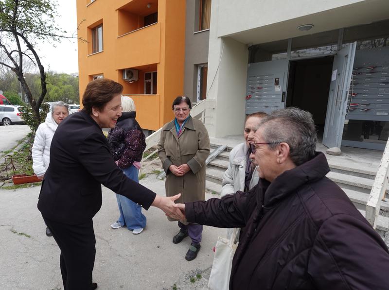 Зам.-министър Дора Янкова: 41 жилищни блока трябва да бъдат санирани до края на месец юни в София - 4