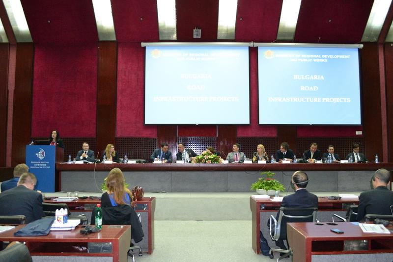 Министър Павлова представи приоритетните пътни проекти за публично-частно партньорство у нас