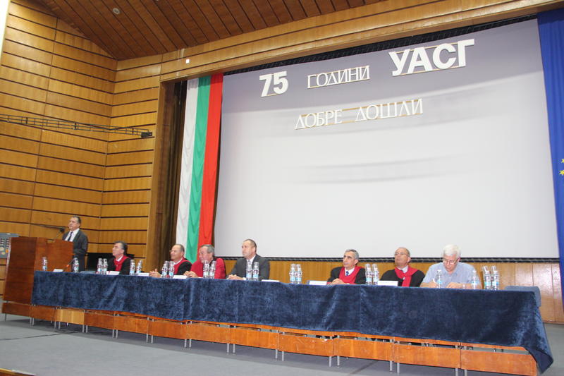 Зам.-министър Йовев участва в церемонията по откриването на учебната година в Университета по архитектура, строителство и геодезия - 1