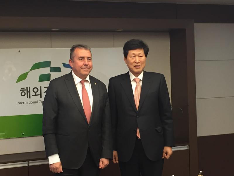 Exchange of experience in the field of infrastructure was discussed by Deputy Minister Yovev with the Deputy Minister of Land, Infrastructure and Transport of Korea Jong Kyung Hoon - 2