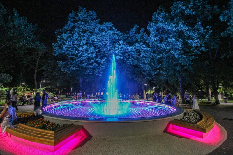 Премиерът Бойко Борисов, министър Николай Нанков и кметът Димитър Николов откриха обновения Приморски парк в Бургас - 18