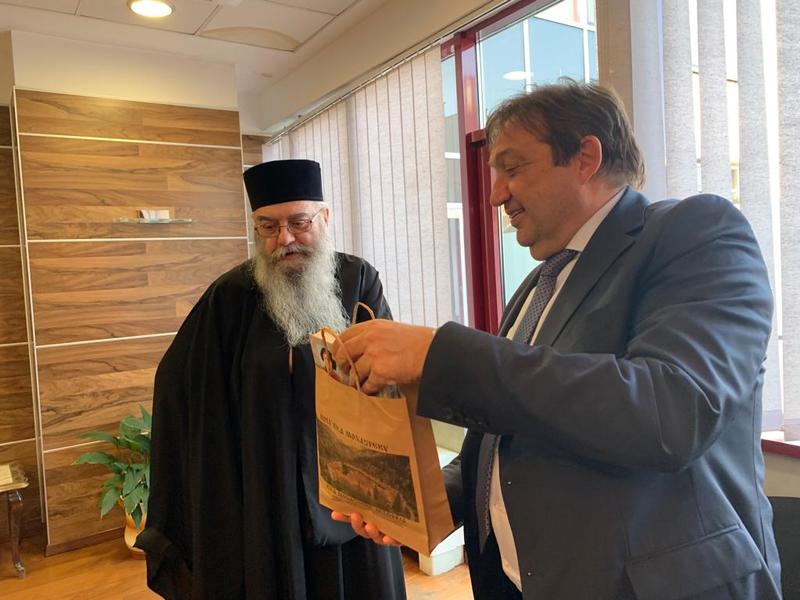 Министър Шишков се срещна с игумена на Рилския манастир Адрианополски епископ Евлогий - 2