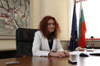 Заместник -министър  Деница Николова в блицинтервю за вестник 