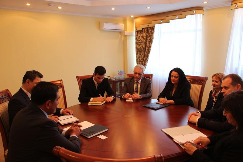Министър Лиляна Павлова се срещна с вицепремиера и Председател на Държавния комитет по архитектура и строителство на Узбекистан