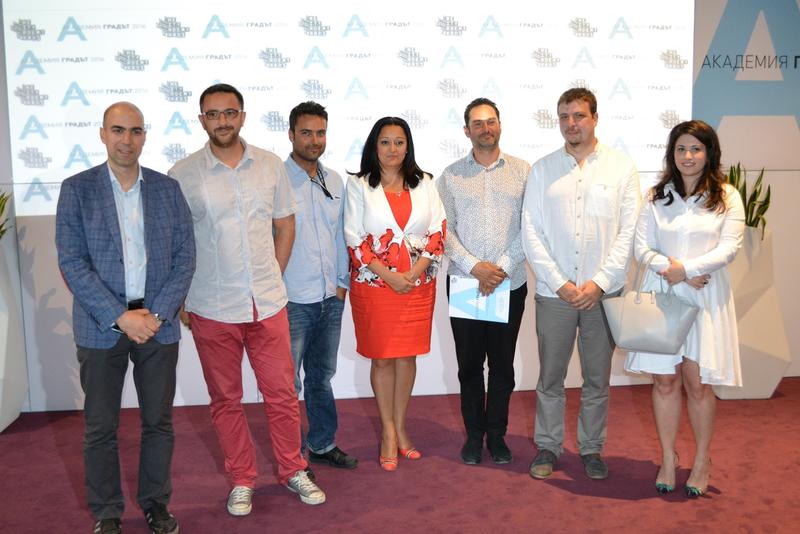 Министър Лиляна Павлова: Трябва да даваме възможност на младите експерти да реализират идеите си - 9